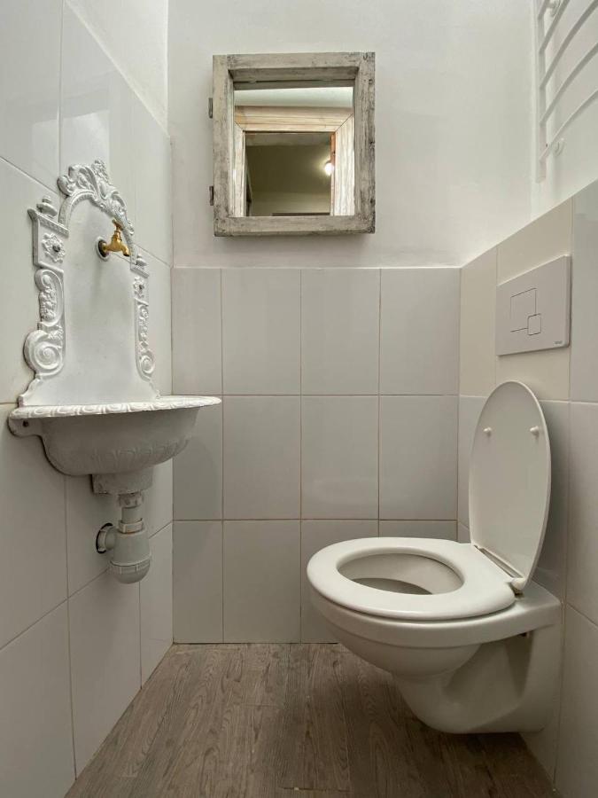 Багатомісні Апартаменти На Арсенальній Lviv Kültér fotó
